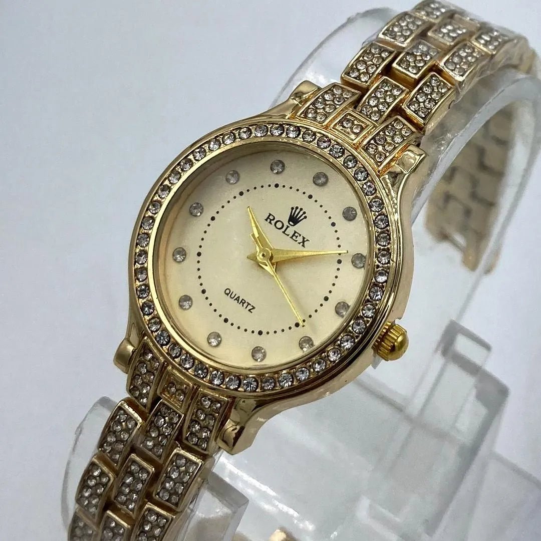 LADIES WATCHES - Lumaa.pk